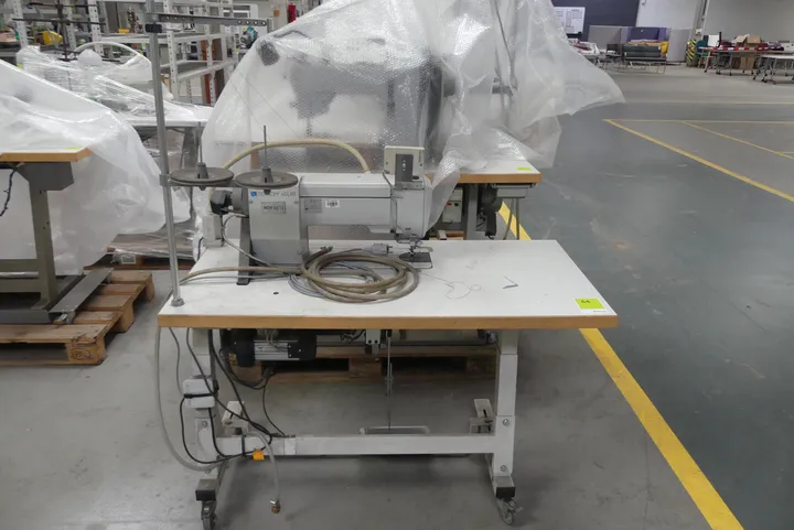 Dürkopp Adler Industrienähmaschine Typ: 367
